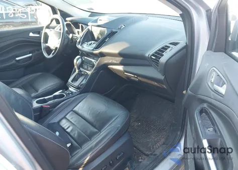 2016 Ford Escape Titanium из США, поврежденный, VIN 1FMCU9J93GUB85310